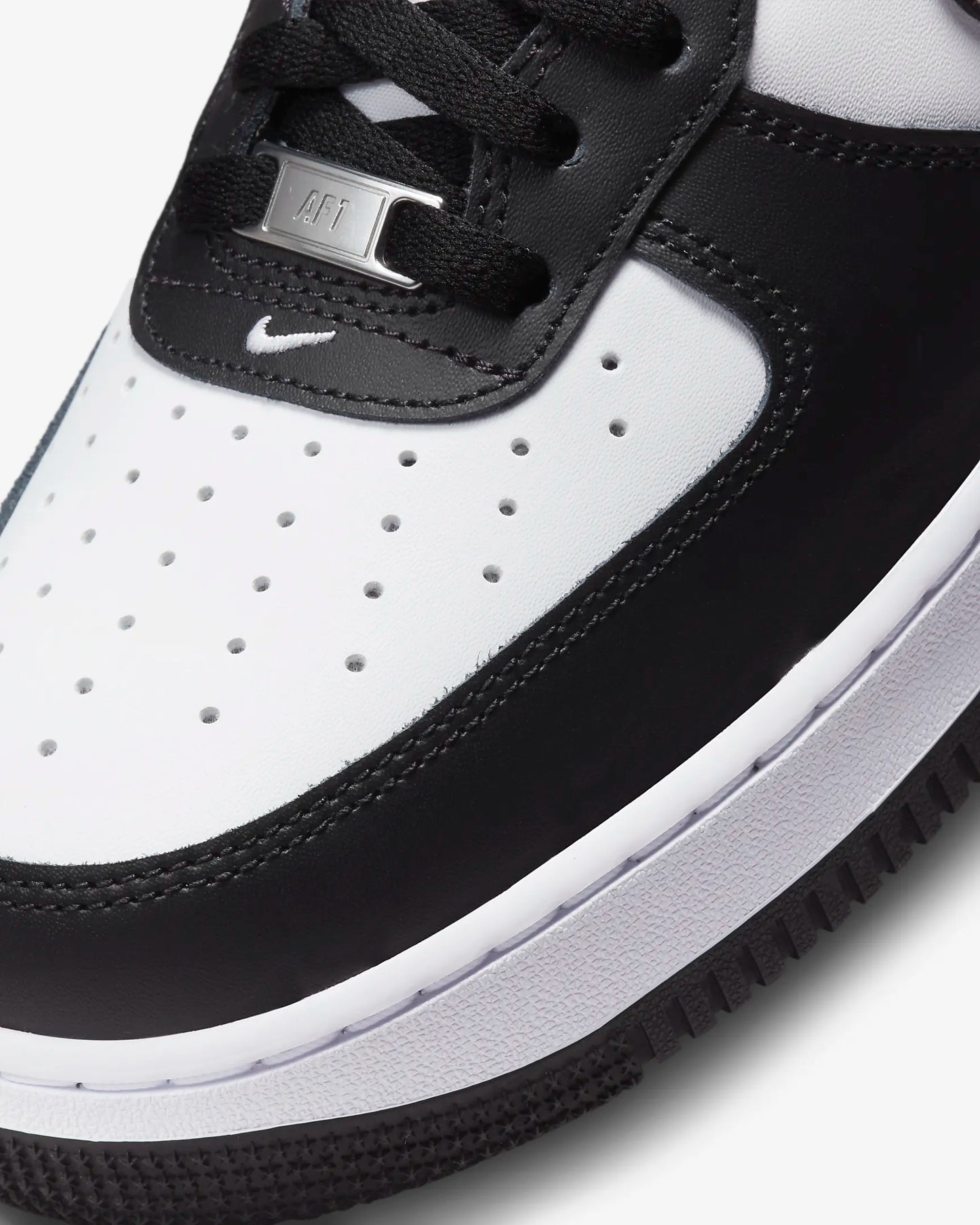 Nike Air Force 1 '07 'Panda'